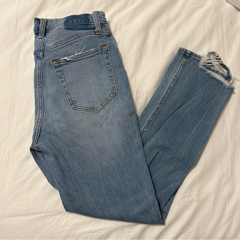 Abercrombie Ultra High Rise Ankle Straight